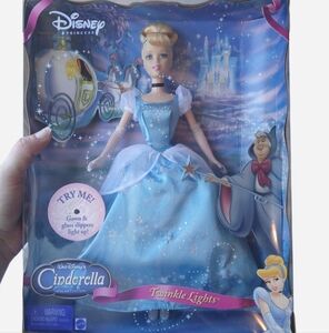 BNIB Disney Princess Cinderella Twinkle Lights Doll - Shimmering Blue and White